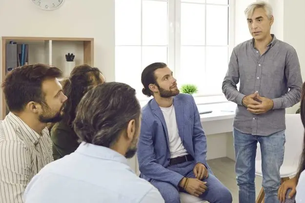 How Mental Health Treatment Can Impact Veteran Suicide Rates group therapy to lower veteran suicide rates