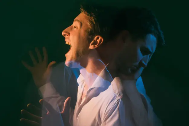 What Are the Signs of Bipolar Disorder a person looks like they are super happy and super sad showing signs of bipolar disorder