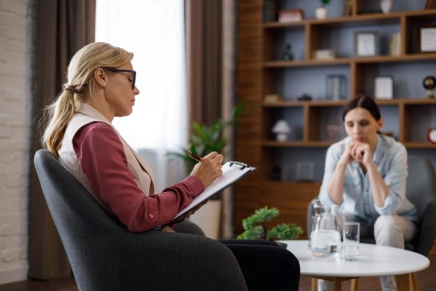 a woman checks into a self harm treatment program for her depression and self harming