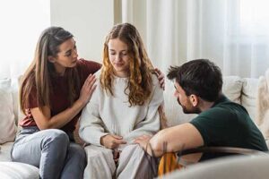 a family begins to heal together in family therapy 